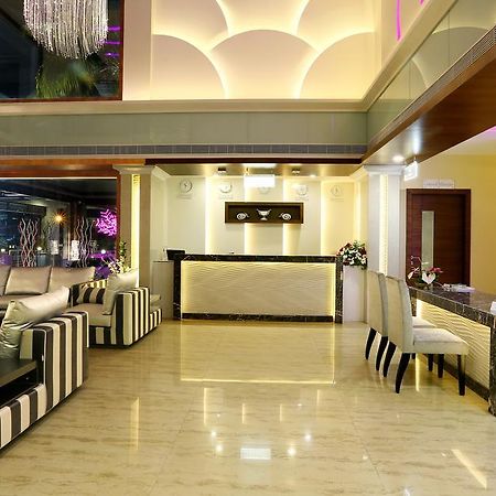 Hotel Moonlit Regency Thodupuzha Екстериор снимка