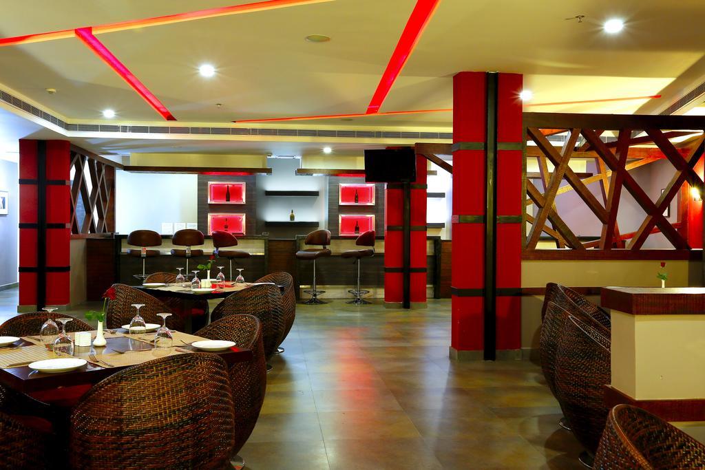 Hotel Moonlit Regency Thodupuzha Екстериор снимка