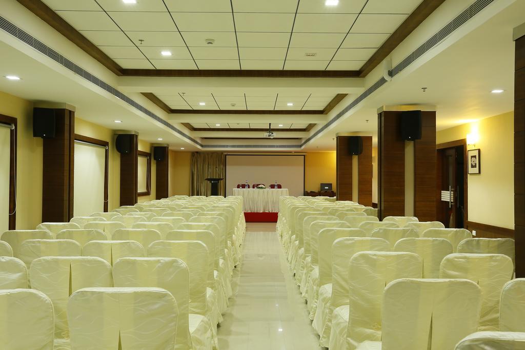 Hotel Moonlit Regency Thodupuzha Екстериор снимка